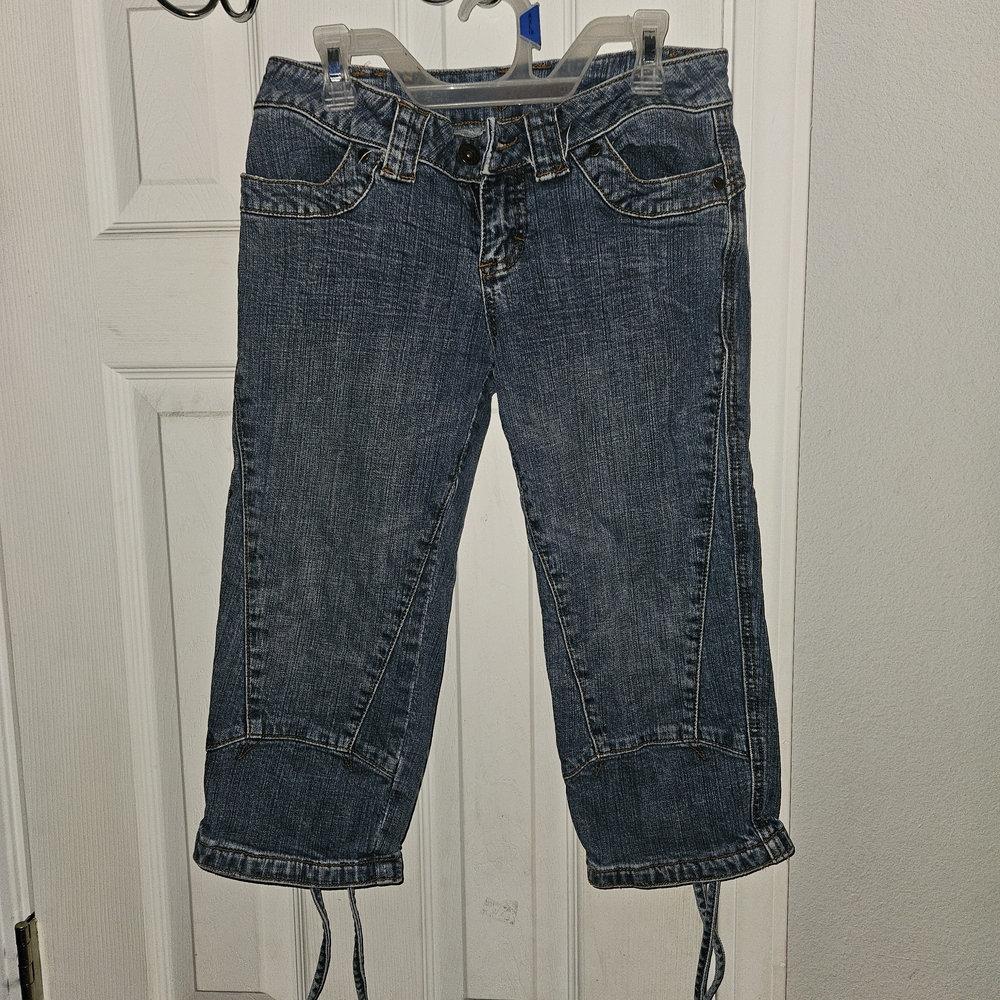 Younique Dark Blue Cropped Jeans